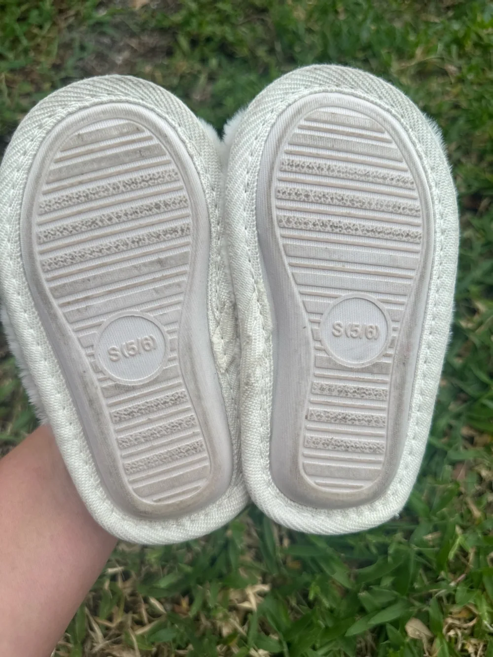 Cat & Jack White Plush Baby slippers with Elastic Strap